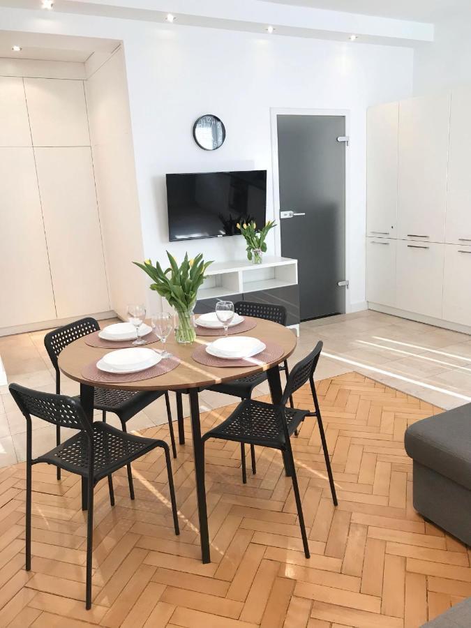 Klimatyczny Apartament Pod Ratuszem -Ul. Slaska 2 Çestohova Dış mekan fotoğraf